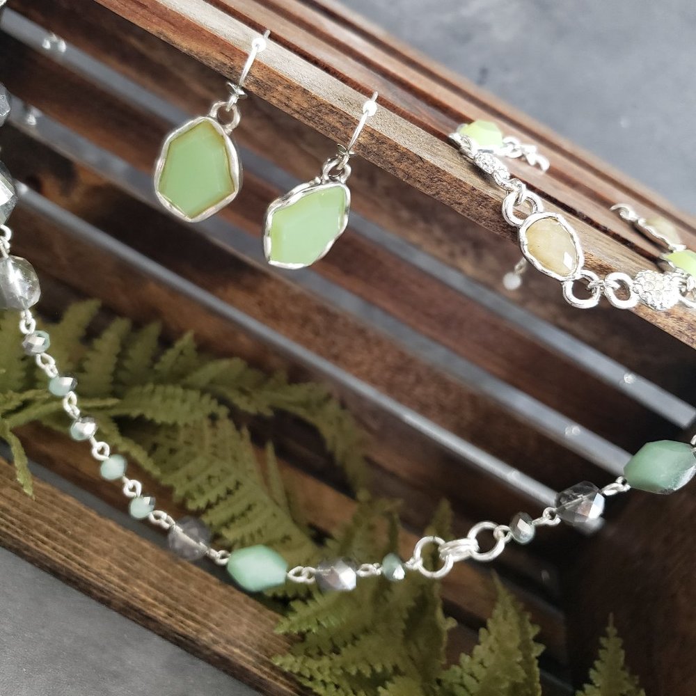 Avon Raw Beauty Set